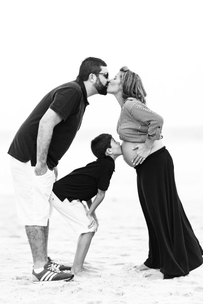 ensaio-gestante-Fernanda-Praia-Sao-Conrado-Clara-Amaral-Fotografia-Rio-de-Janeiro